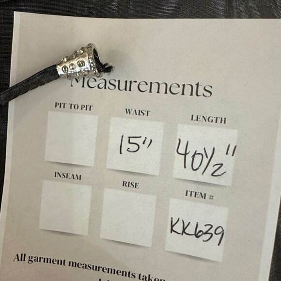 R & K EVENING Elegant Grey Metallic Satin Skirt Size 8 - Picture 9 of 9